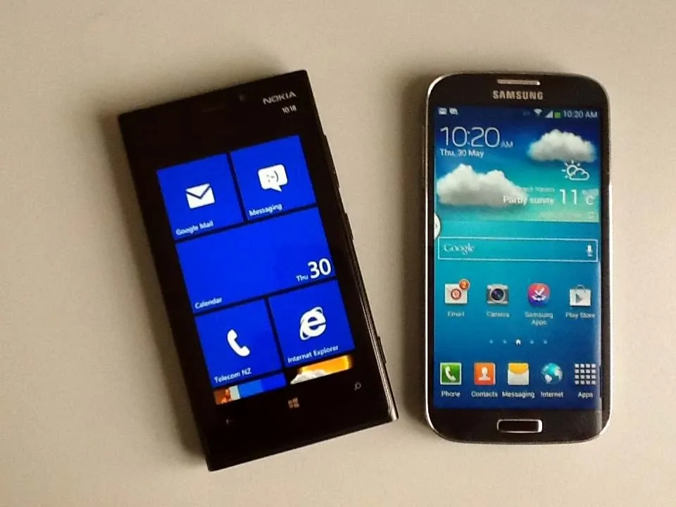 Samsung Galaxy S4 and Nokia Lumia 920.