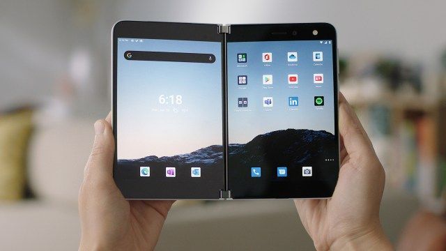 Microsoft Surface Duo.