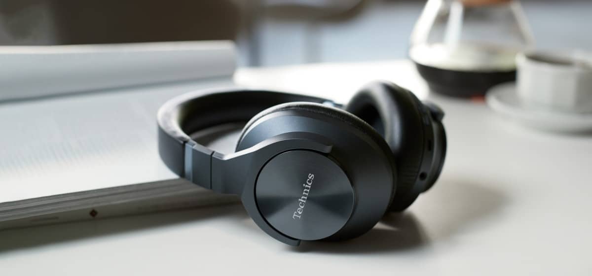 Technics EAH-A800 noise cancelling headphones