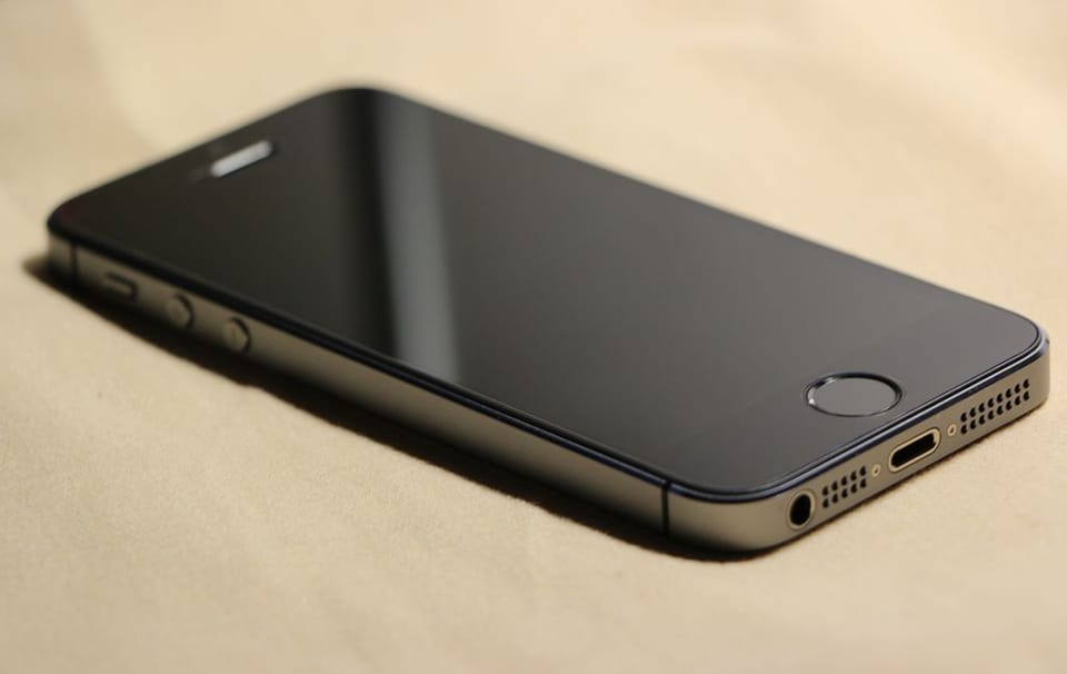 Apple iPhone 5S.